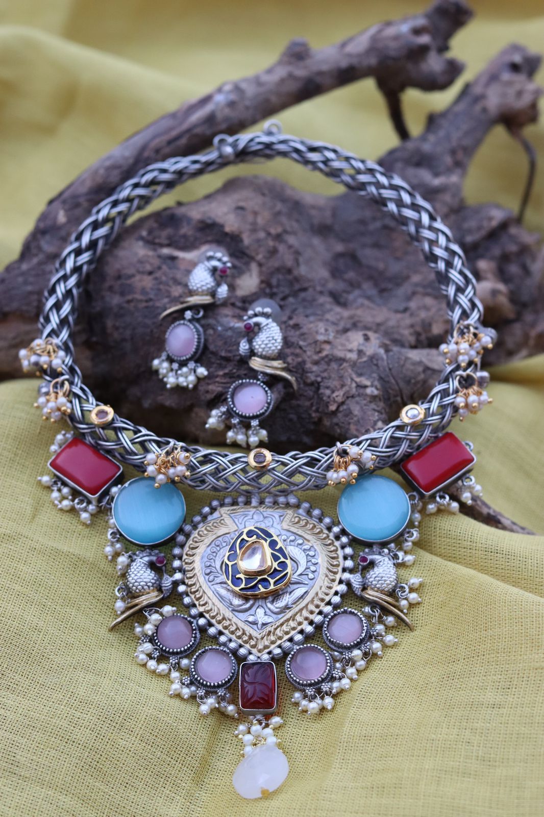 Jewelries