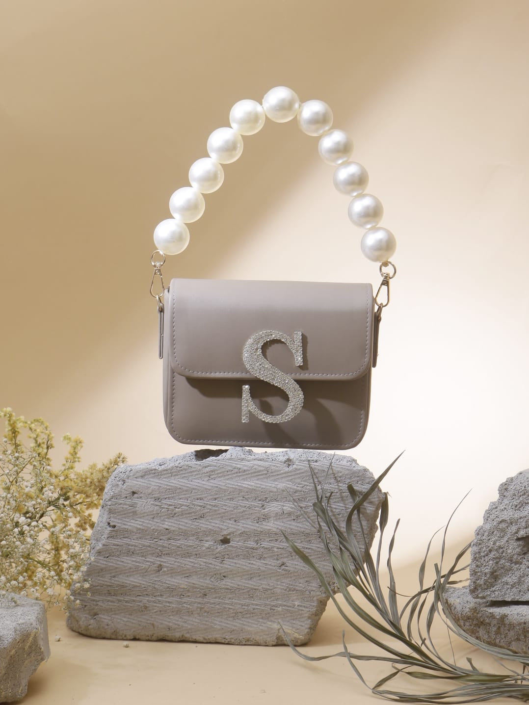 Women pearl clutch bag partywear bags