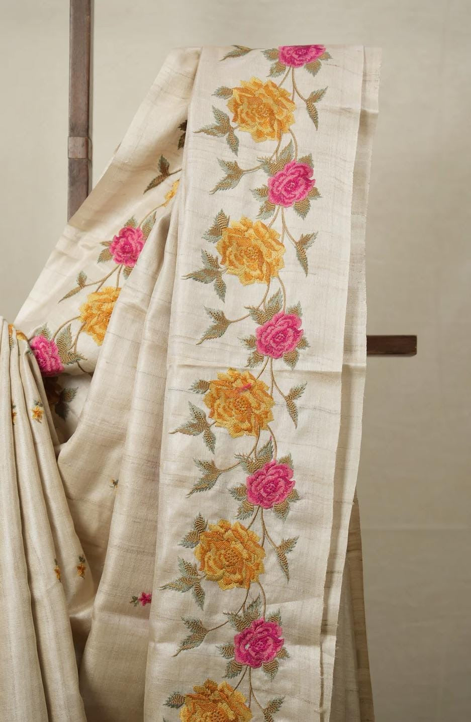 Beautiful saree tussar embroidery saree Indian sari blouse