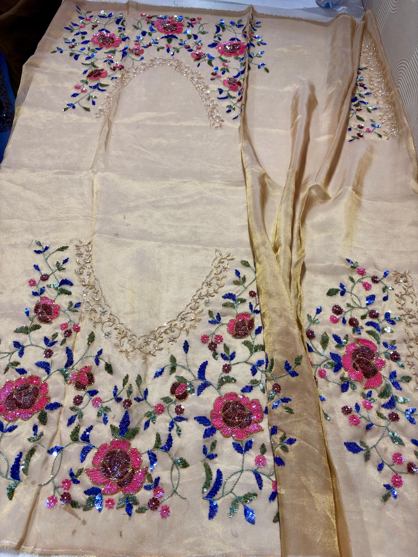 Gulnaar kanchi soft tissue silk saree reception saree for women
