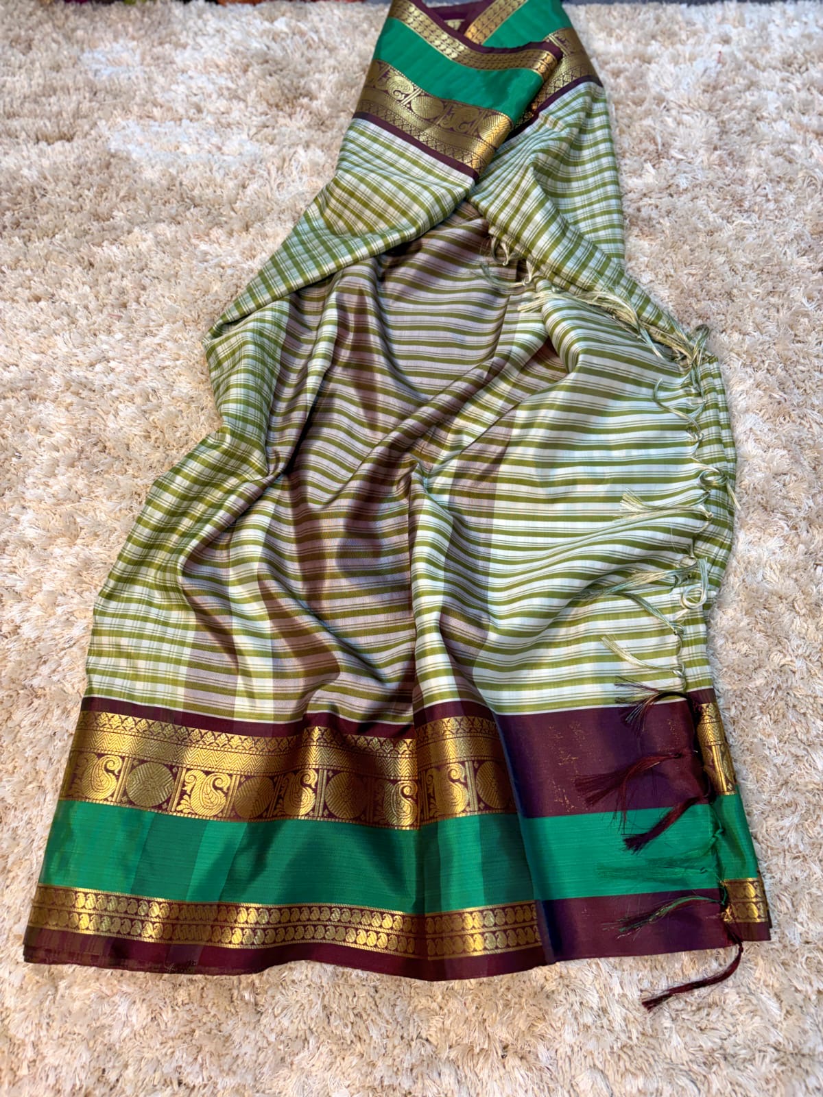 Gadwal silk saree check saree handloom sari blouse Bengali sarees