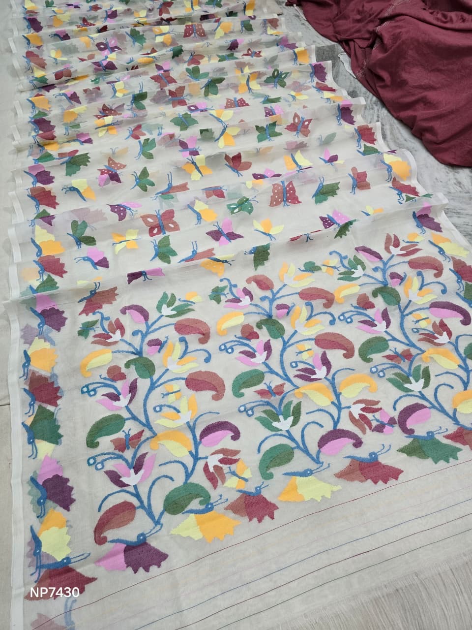 Mohisha tantuj saree floral sari blouse Indian sarees