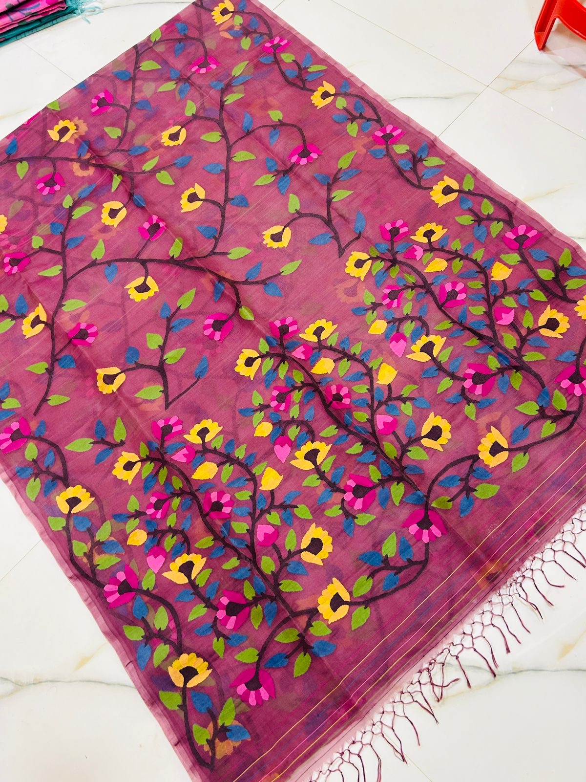 Mahima Pure Tantuj Sarees Jamdani Sari Blouse