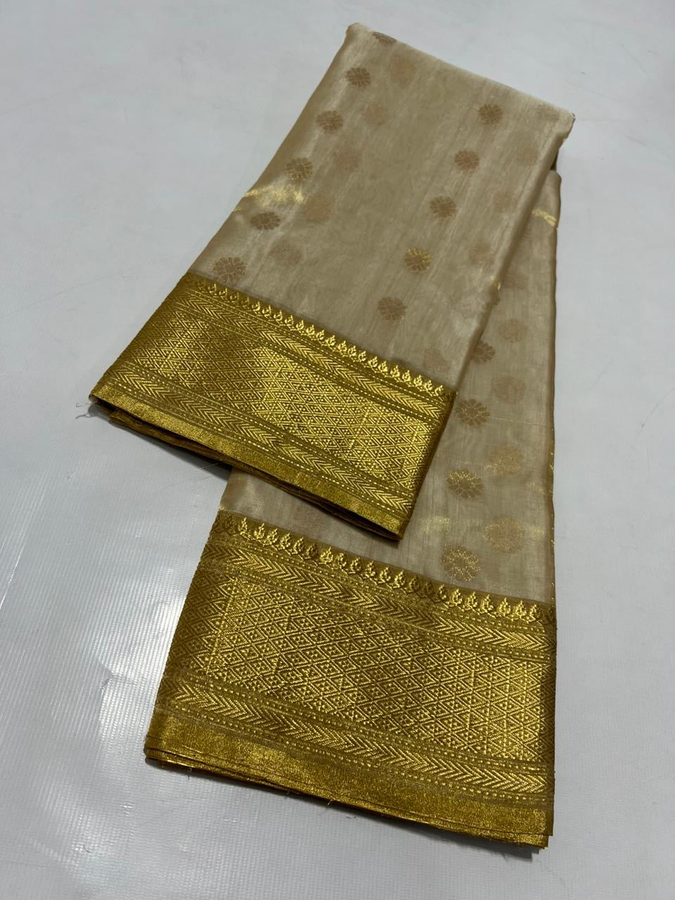 Tissue zari Chanderi Saree Chanderi Silk sari