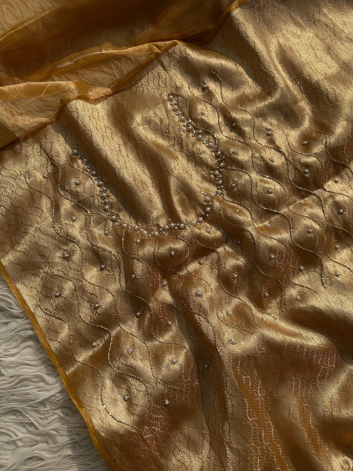 Vazima tissue banarsi saree Indian sarees
