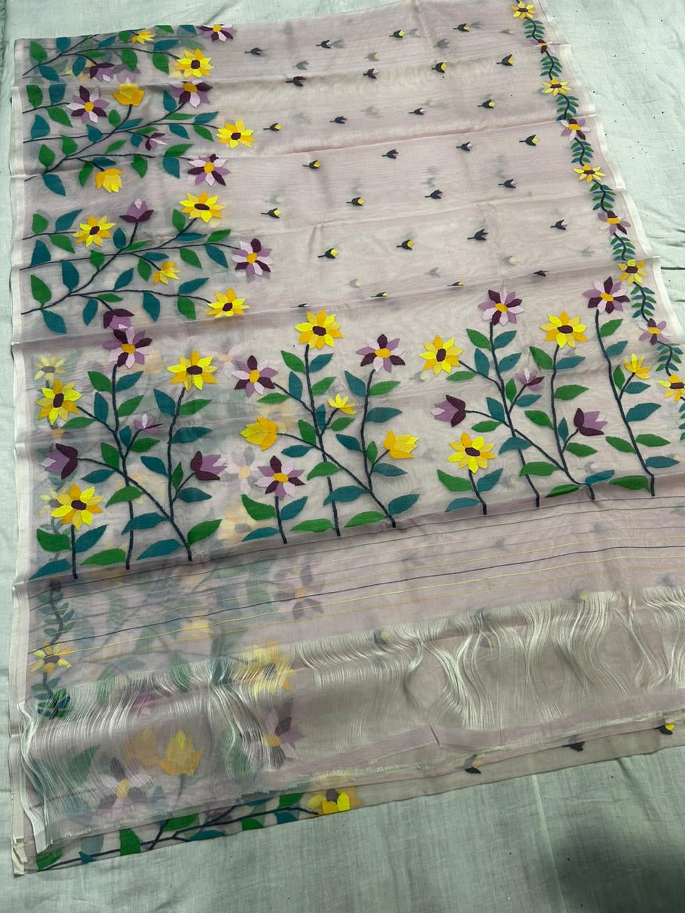 Ishani tantuj Muslim jamdani sarees