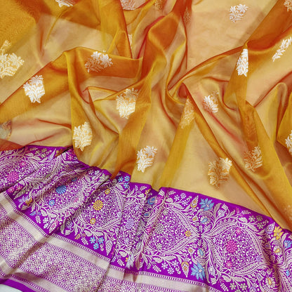 Havisha handwoven Kora saree