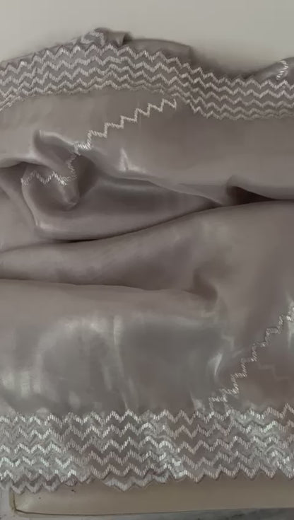 Kinisha tissue saree