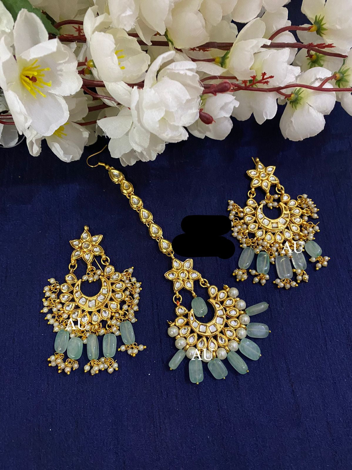 Nishani Kundan tikka set
