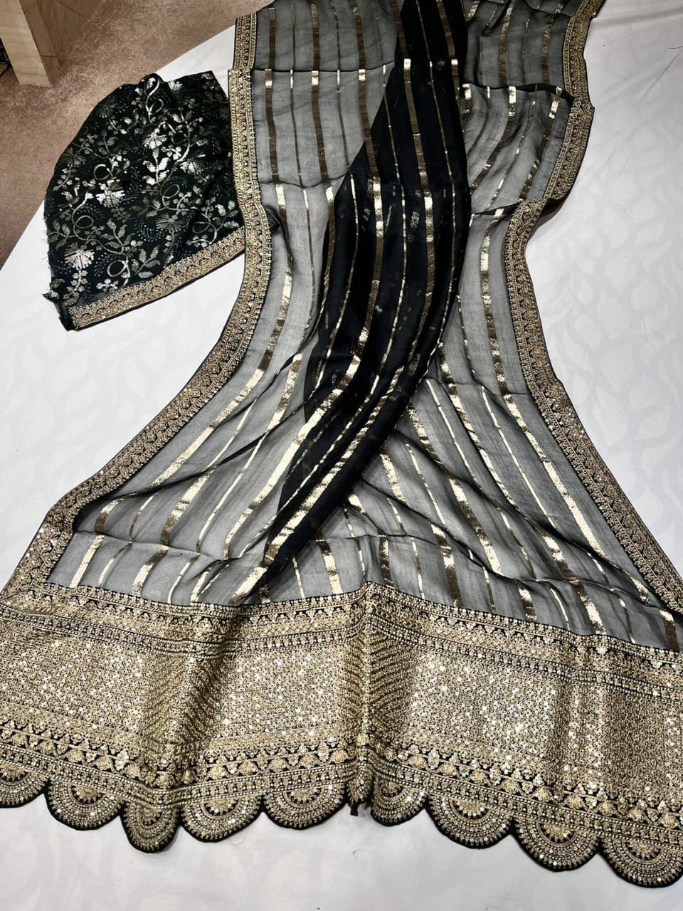 Arvenia striped organza saree