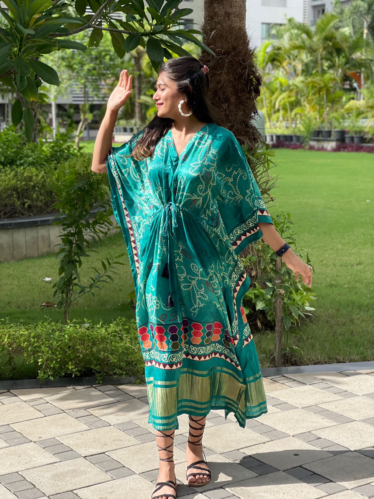 Suhanika gajji kaftan