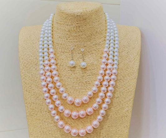 Rabia Pearl necklace set