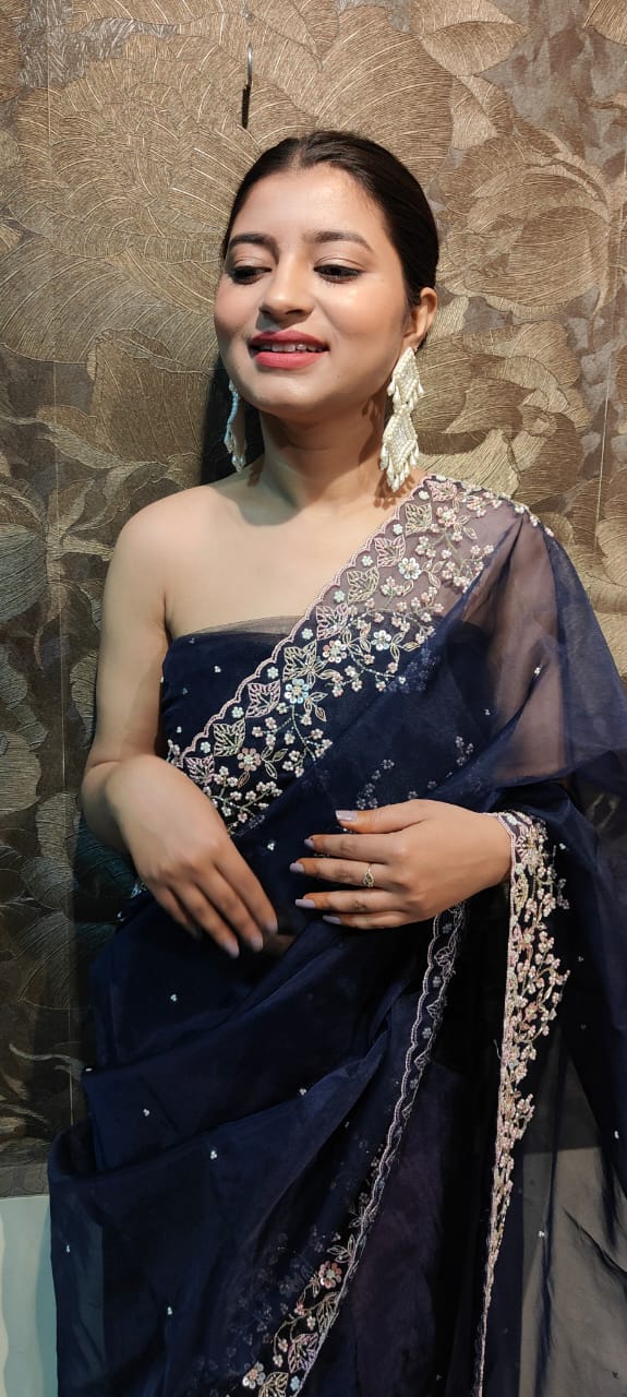 Nainika organza saree