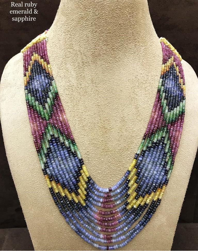 Nishin neckpiece
