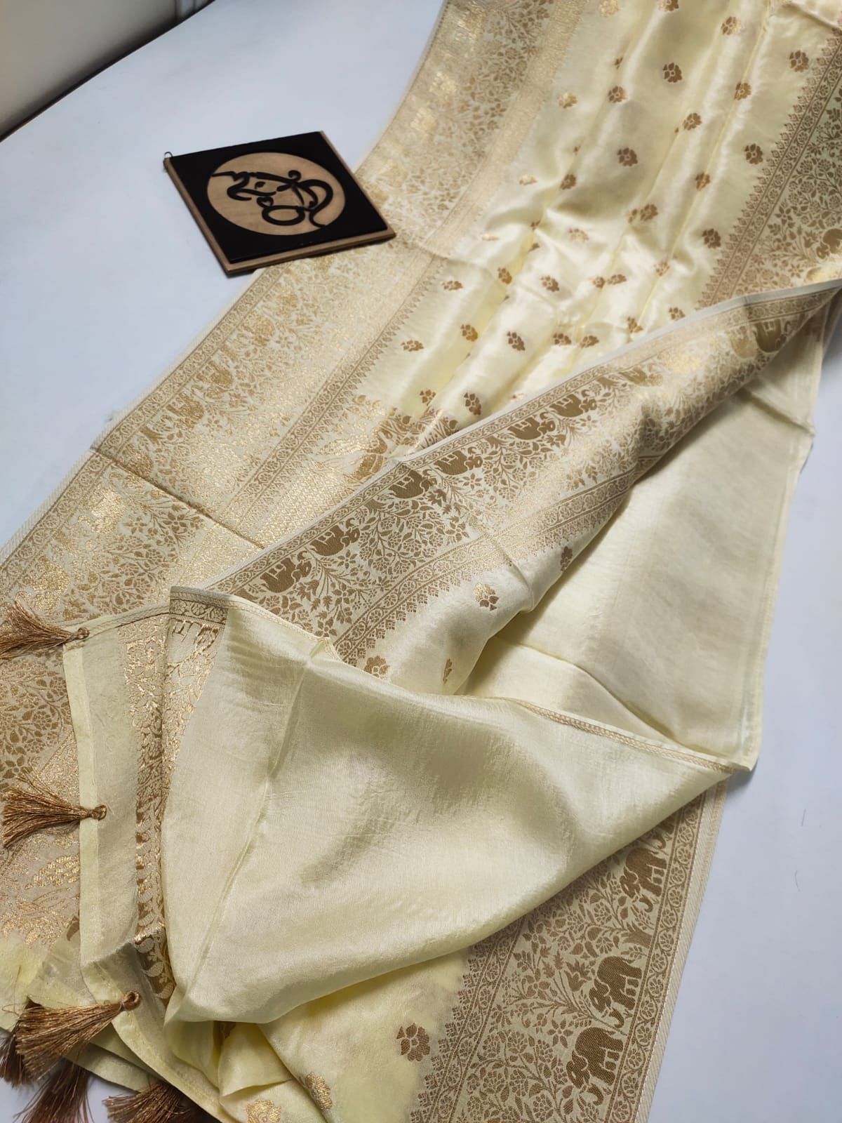 Aniradha moonga saree