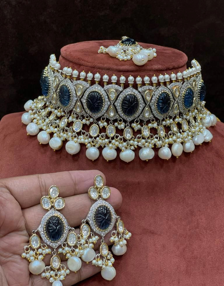 Stoned Kundan choker set