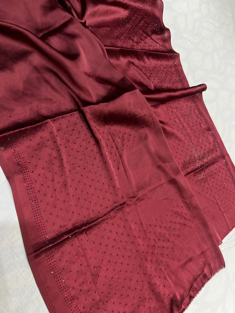 Stanley lacy saree