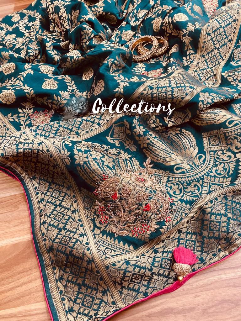 Zardosi Munga saree