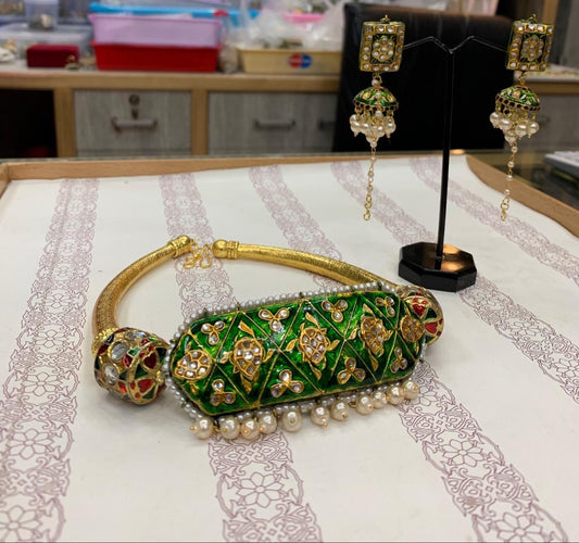 Meenakari hasli set