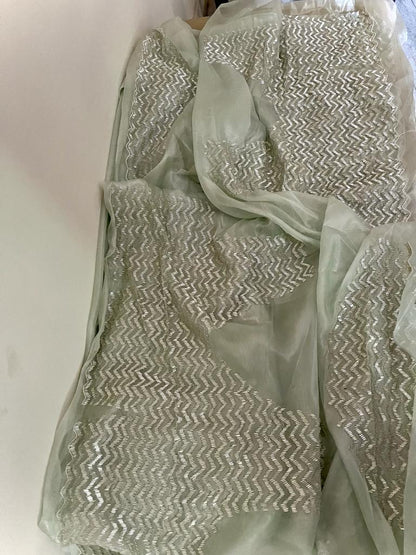 Kinisha tissue saree