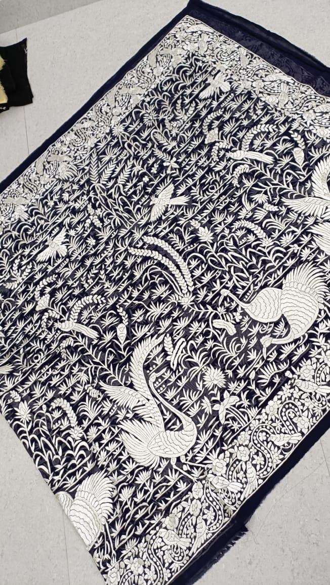 Black white Parsi dupatta