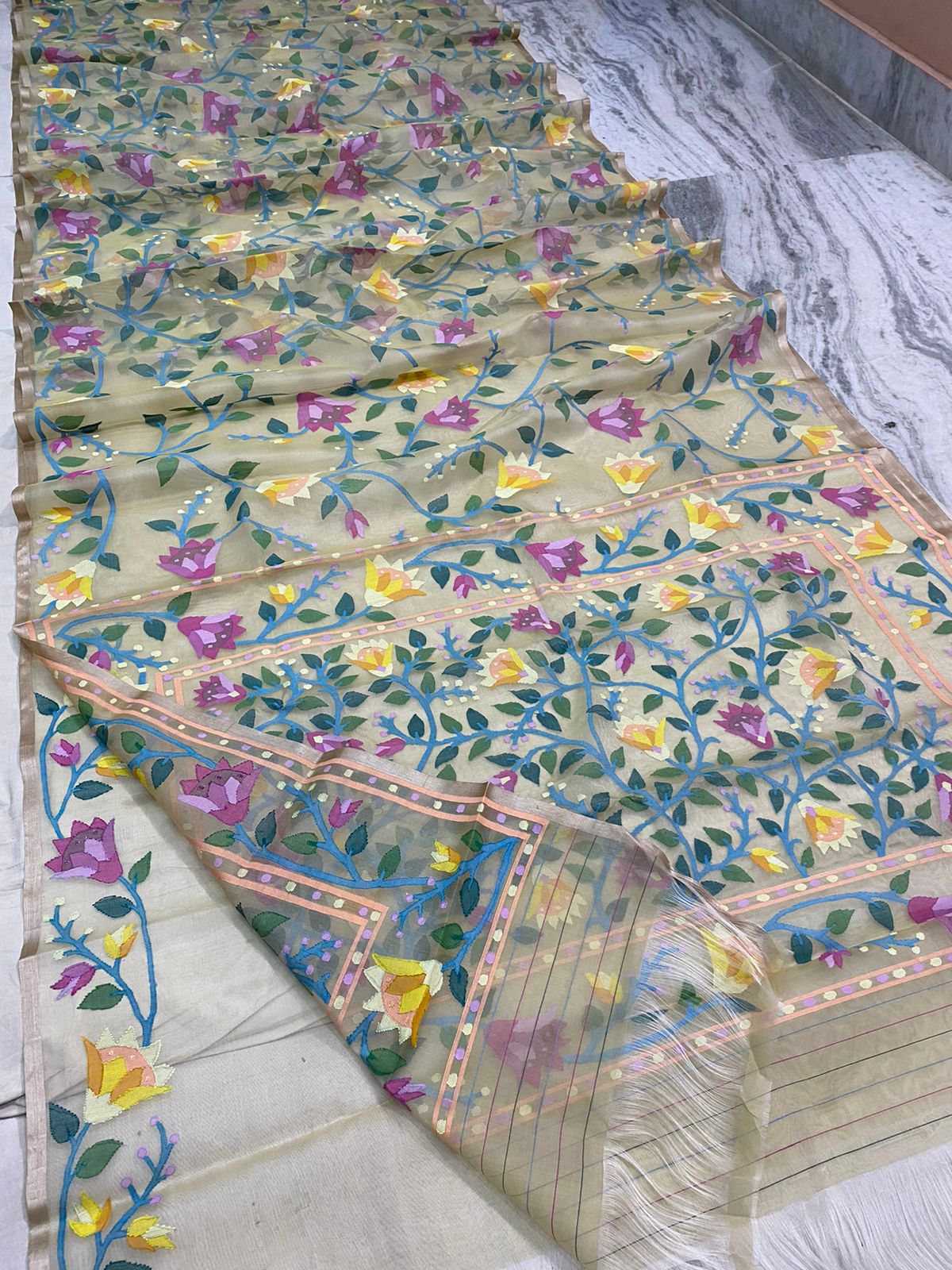 Trisha handwoven jamdani saree