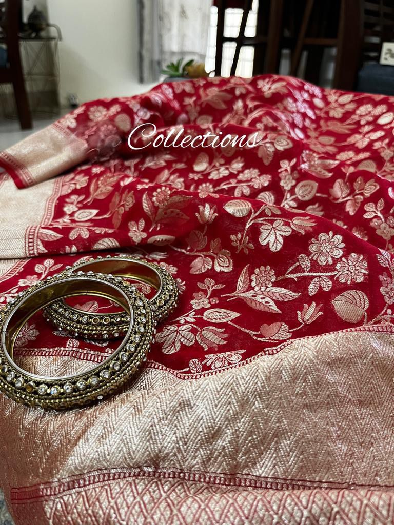Red weaving Banarsi saree