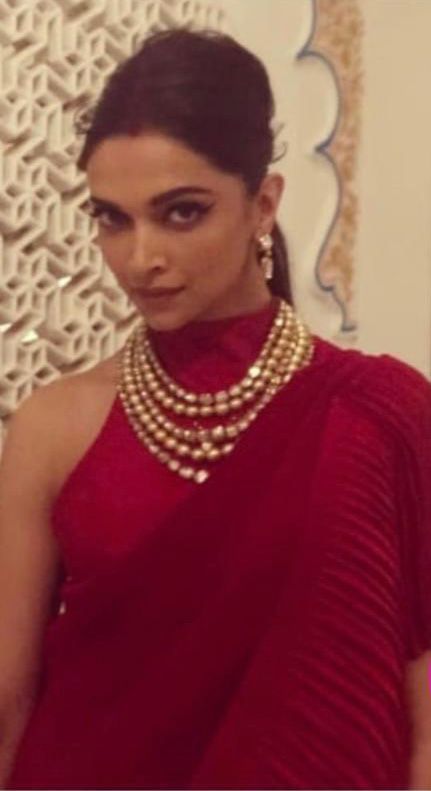Deepika inspired pearl necklace set