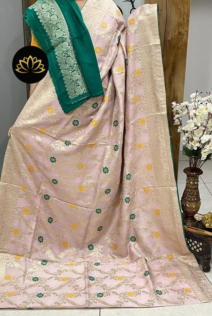Venshik Moonga banarsi saree