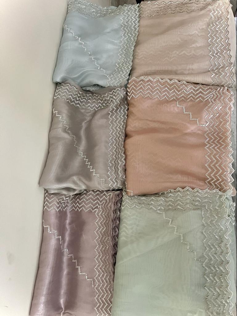 Kinisha tissue saree