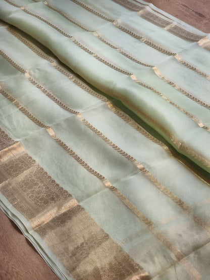 Banarsi kora saree