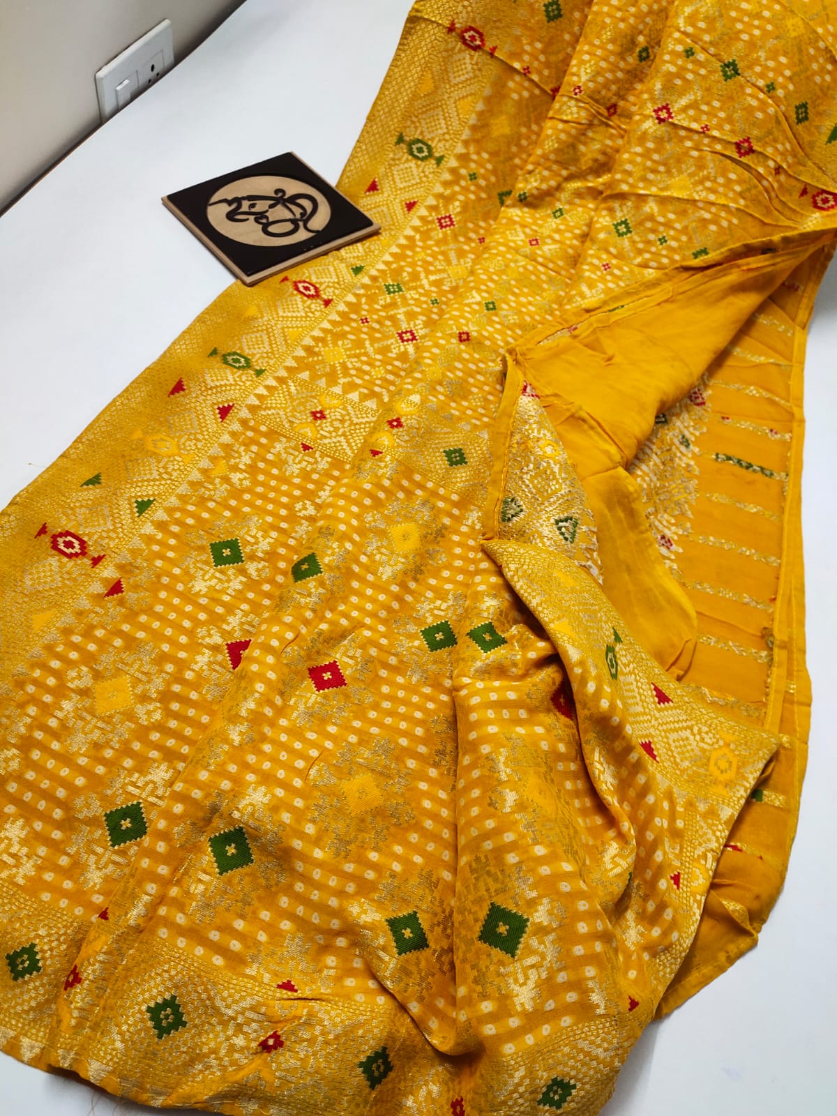Anisha banarsi moonga saree