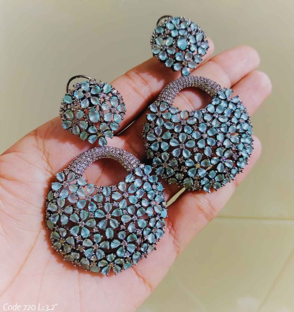 Crisin stone earrings
