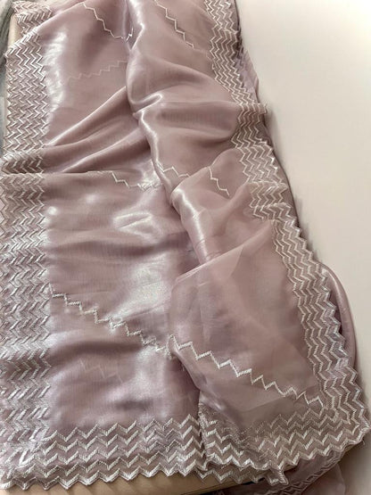 Kinisha tissue saree
