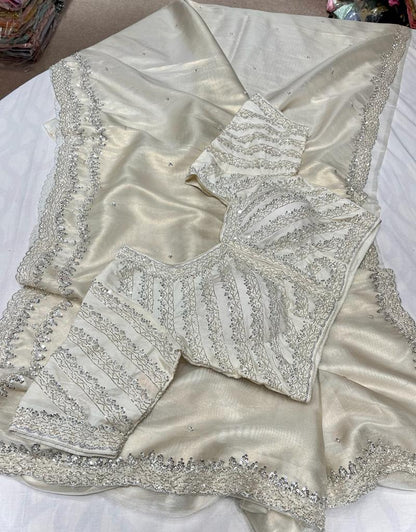 Zain’s tissue organza saree