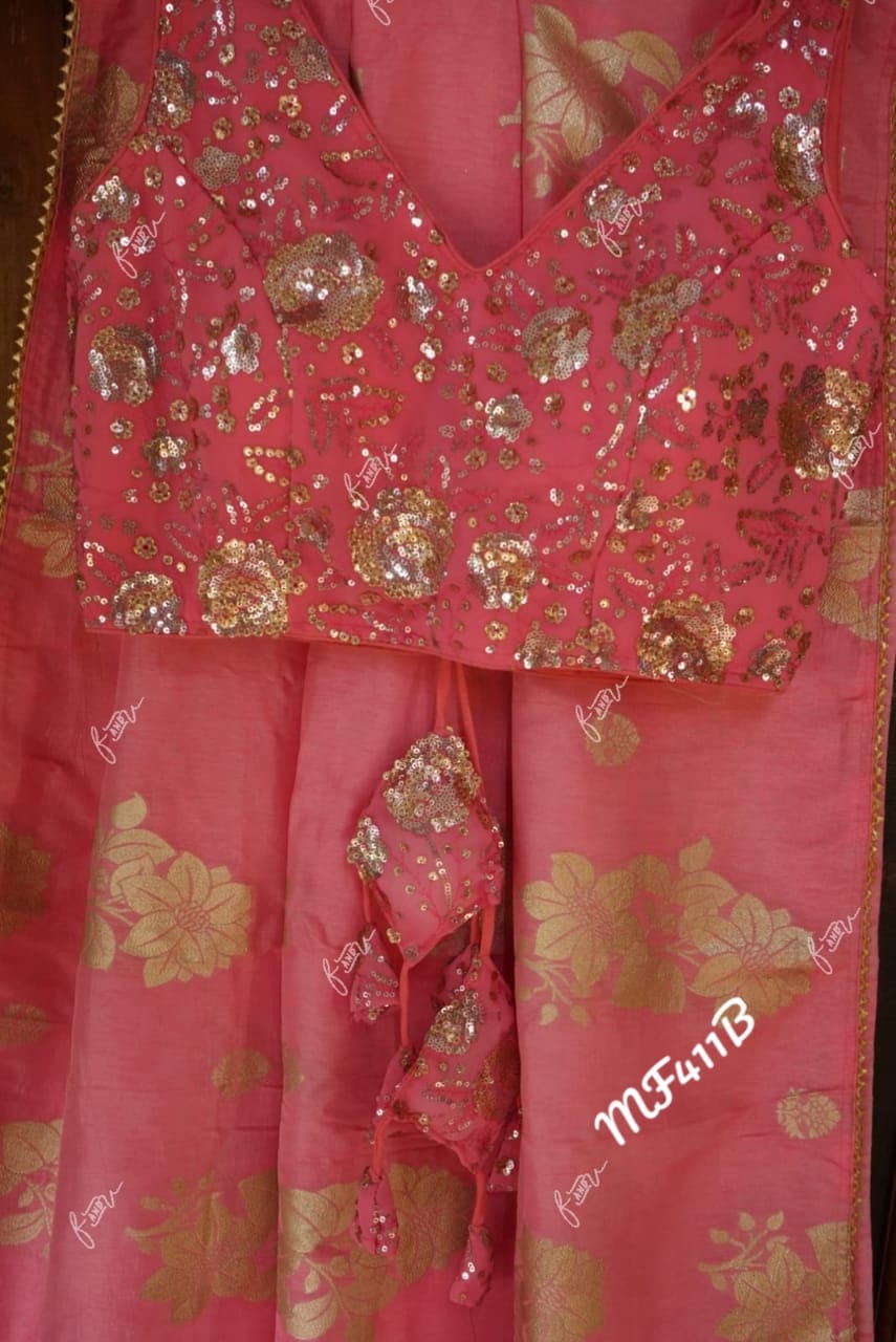 Elegant beautiful crepe saree