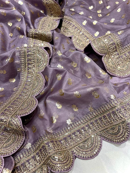Scalloped weaving organza saree