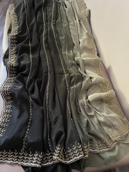 Naveli crepe kat Dana saree
