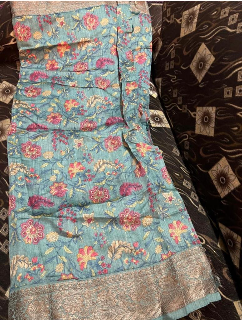 Floral tussar saree partywear sarees Indian sari blouse