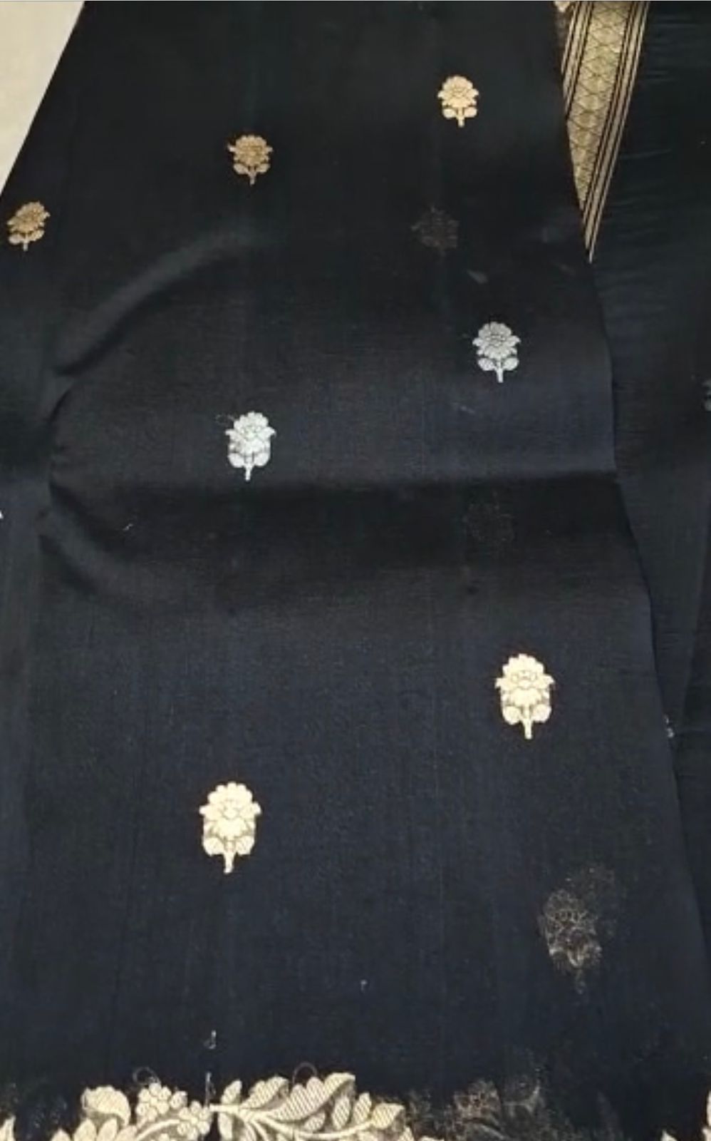 Kora handloom Banarsi saree