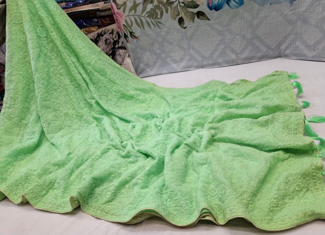 Anshika chikankari saree