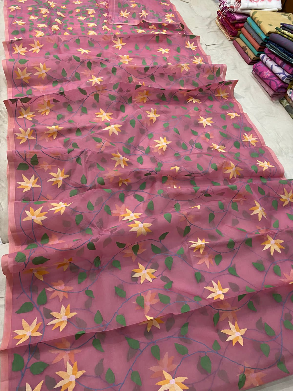 Pinakha Muslim handwoven jamdani saree