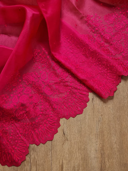 Scalloped inspired organza saree