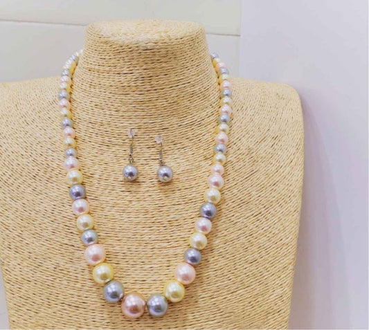 Rizi pear necklace
