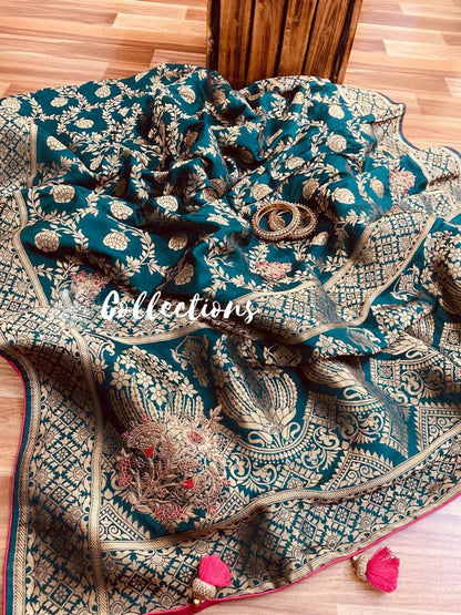 Zardosi Munga saree